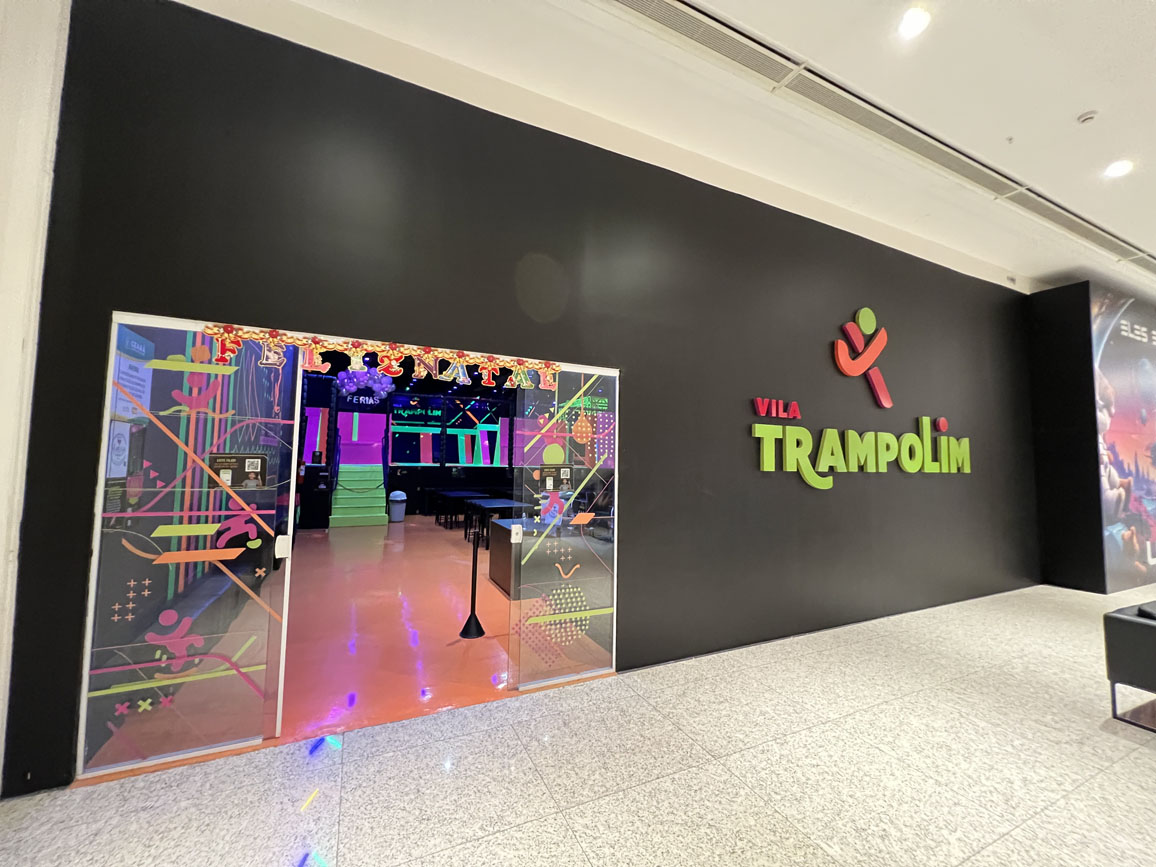 VILA TRAMPOLIM
